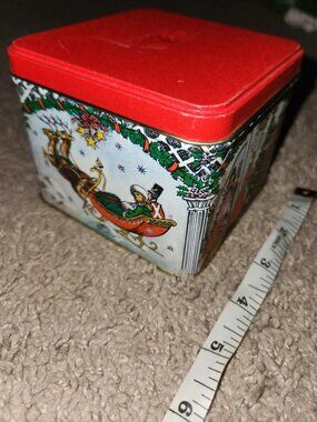 Vintage Potpourri Press Nutcracker Christmas Reindeer Gift Tin